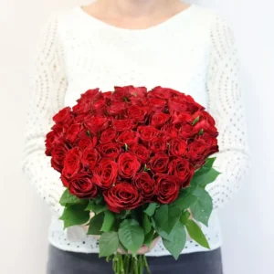 Armful of red roses Max Havelaar - 40 roses
