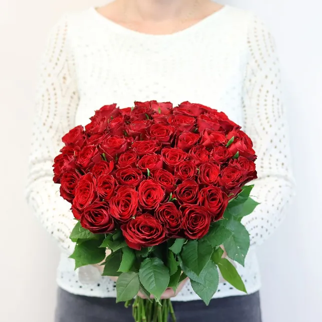 Armful of red roses Max Havelaar - 40 roses